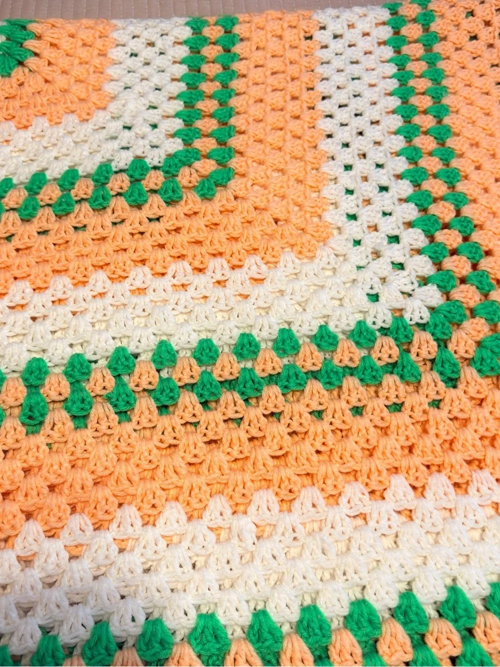 🌼VTG Handmade Crochet Granny Square Bedspread - Peach, Green & White